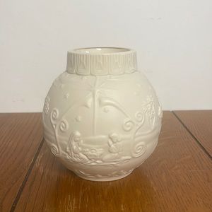 Lenox Ornamental Glow Nativity Tea Light Holder